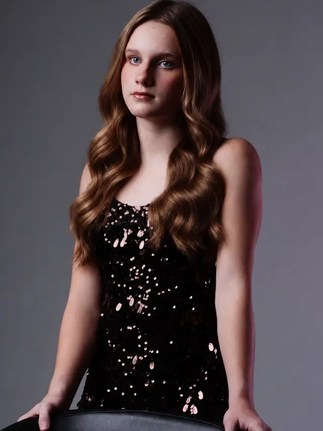 Soft glam for a studio photoshoot